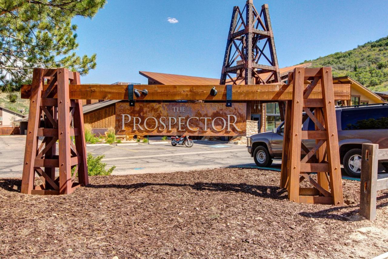 The Cubby At Prospector Hotel Парк Сити Екстериор снимка